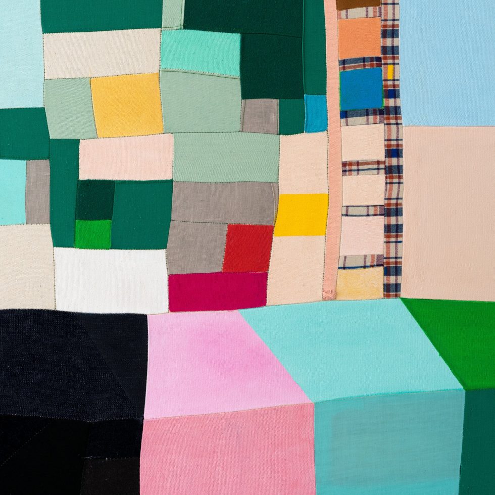 Le jeu, 2023, tissus cousus, peinture acrylique, 107 x 114 cm